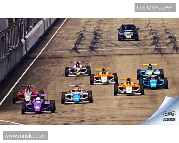 中国赛车选手首次晋级F3正赛 打破亚洲纪录书写历史新篇章 中国赛车选手首次晋级F3正赛 打破亚洲纪录书写历史新篇章