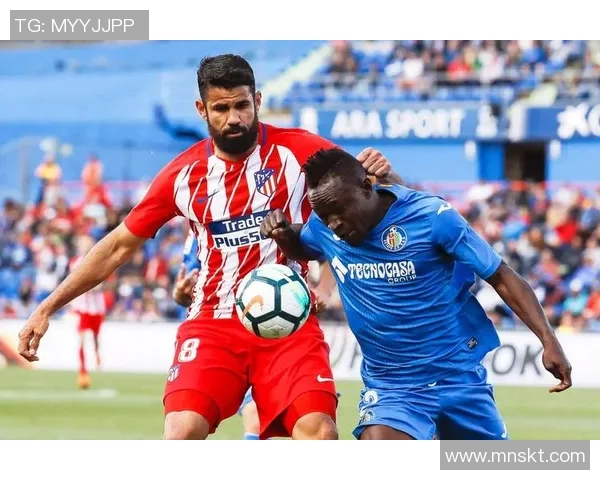 五大联赛综述：积分榜争夺焦点分析