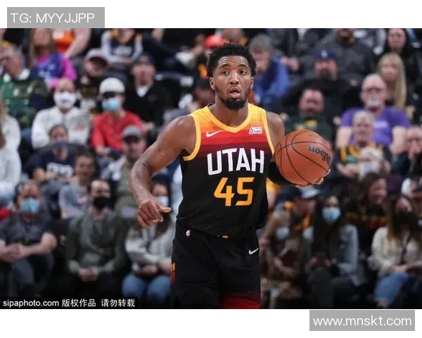 战术革新!新教练如何激活米切尔?