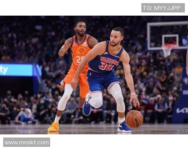 战术革新如何帮助新教练激活布克展现全能潜力 战术革新如何帮助新教练激活布克展现全能潜力