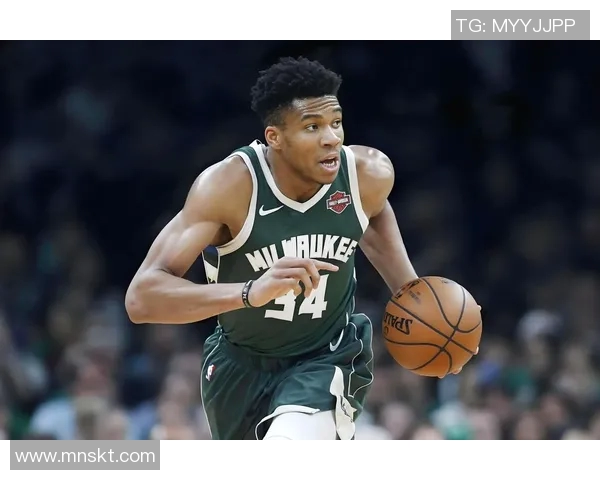 字母哥或因伤缺席下一轮比赛 对雄鹿季后赛前景带来不确定性